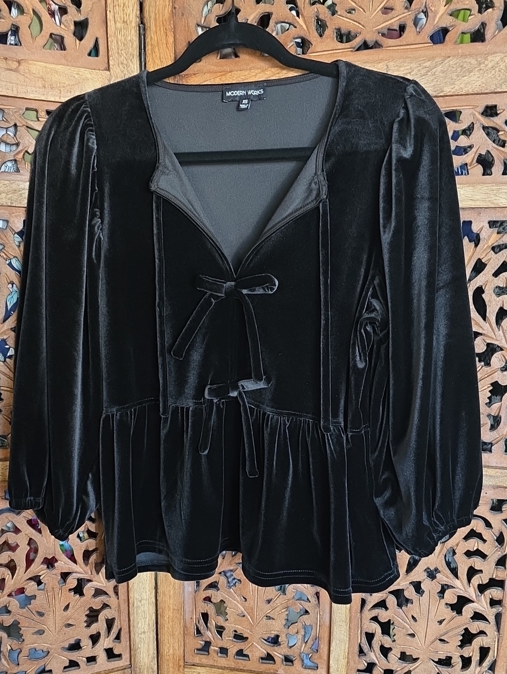 Modern Wkrs Black Velvet Tie-Front Peasant Blouse